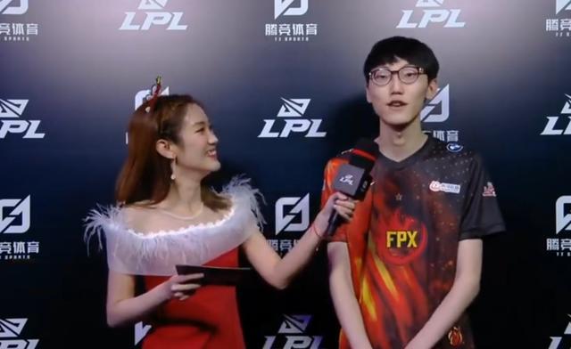 撑起了进攻 撑起了进攻